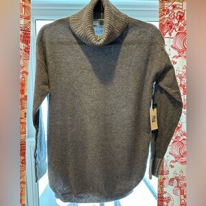 Brand new Max Studio Cashmere sweater